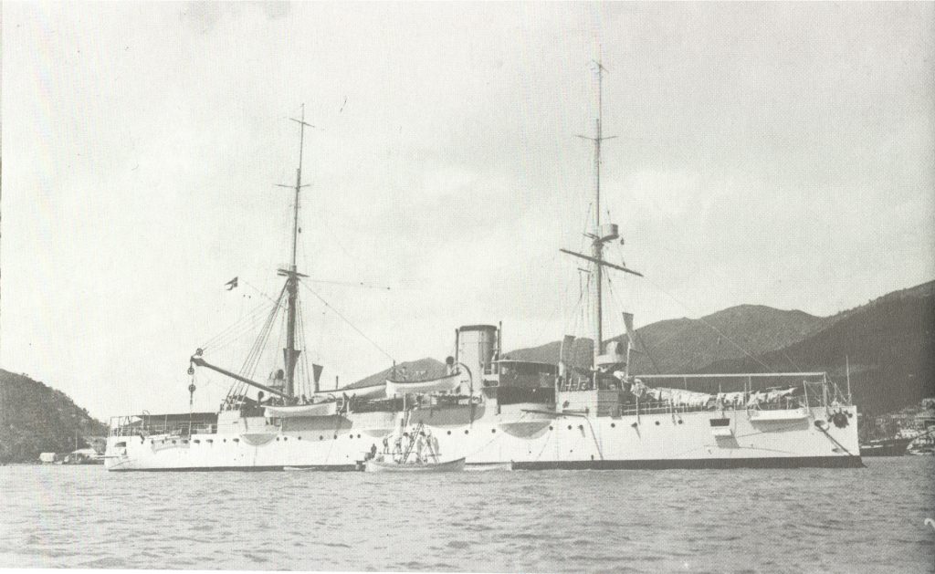 Den danske krydser ”Valkyrien” i St. Thomas havn i 1917. 